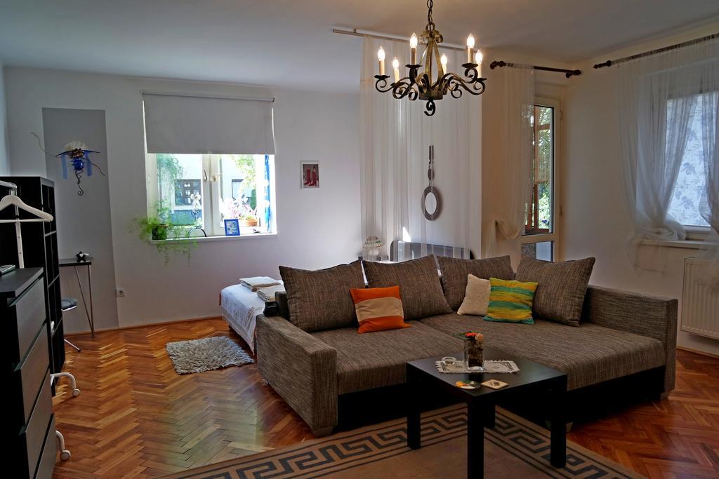 Belvárosi Studio Apartman Győr Exterior foto